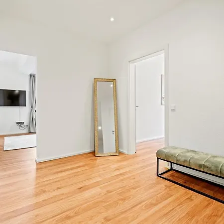 Residenz Zu Montfort - Schlossblick