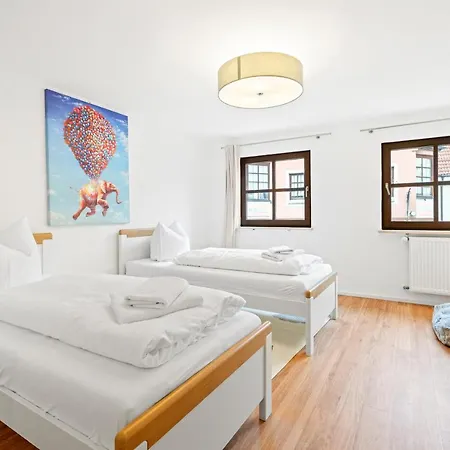 Residenz Zu Montfort - Schlossblick Apartment *