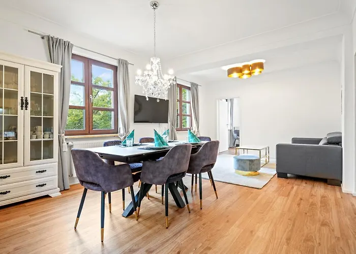 شقة Residenz Zu Montfort - Schlossblick